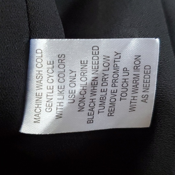 Dress - Picture 4 of 4